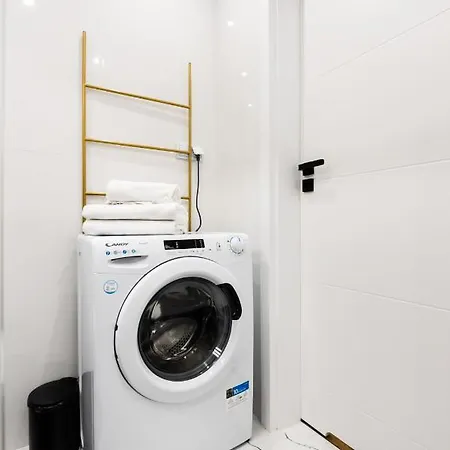 Wola Golden Varşova